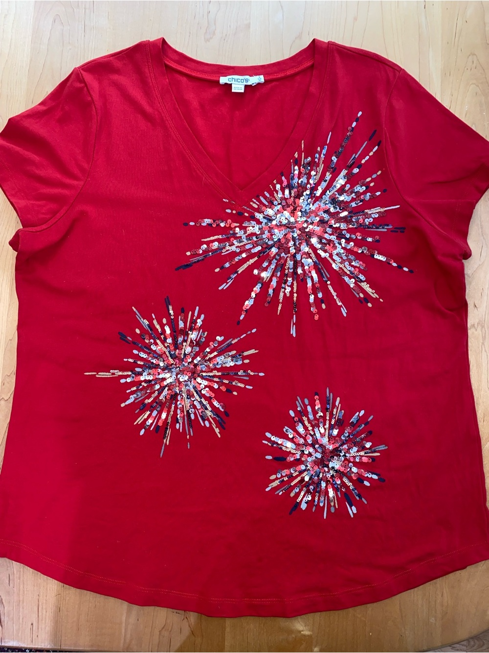 Chico's Red V-Neck Sequin Burst Short Sleeve Top